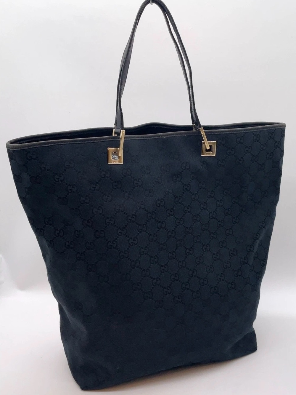Gucci GG Canvas Leather Black Tote
Shoulder Bag - Picture 2 of 10